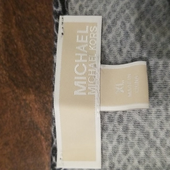 Michael Michael Kors  Black and Gray 3/4 Sleeve Top - Picture 3 of 8